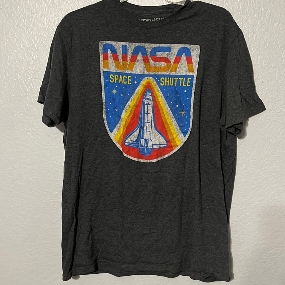Vintage-look NASA Men’s T-Shirt - Large